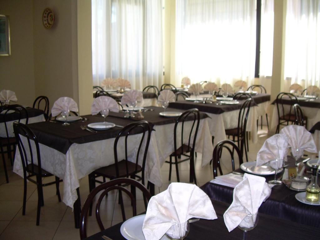 Hotel Vienna Rivazzurra Rimini Exteriér fotografie